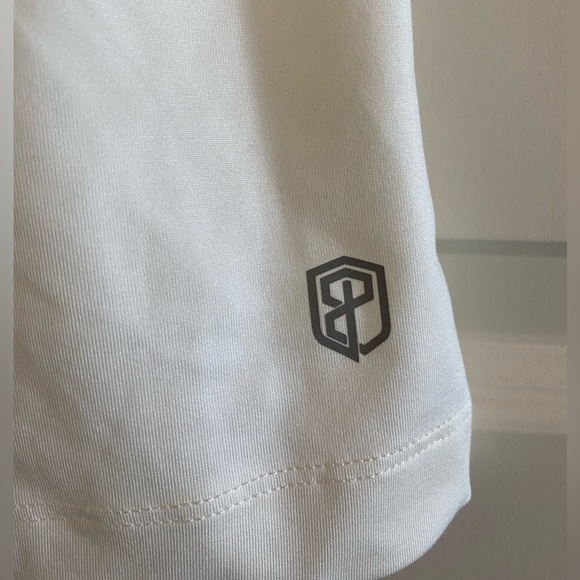 Twisted Back Workout Tank - Picture 4 of 4